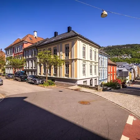 Brand New For Up To Six People Apartamento Bergen